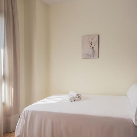 Apartamentos Tryp Madrid Airport Suites מראה חיצוני תמונה