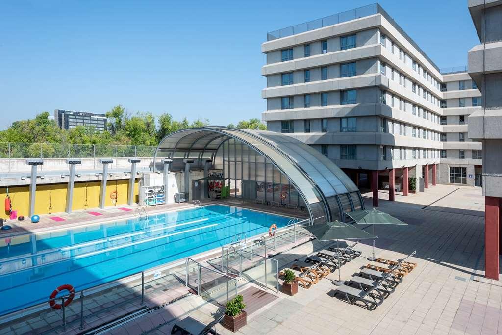 Apartamentos Tryp Madrid Airport Suites מראה חיצוני תמונה