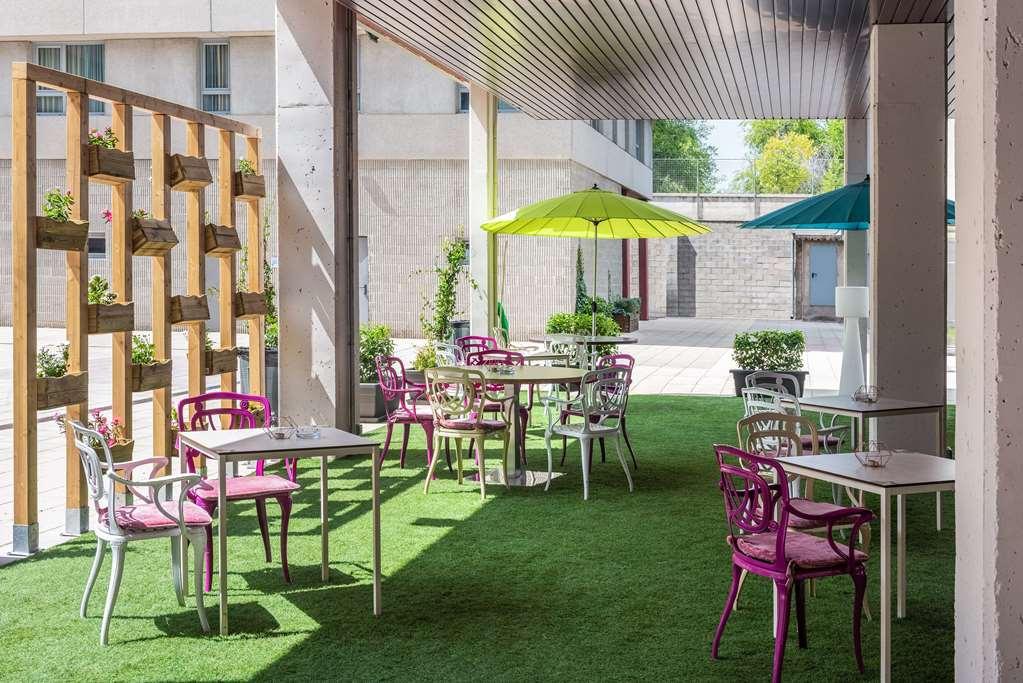 Apartamentos Tryp Madrid Airport Suites מראה חיצוני תמונה