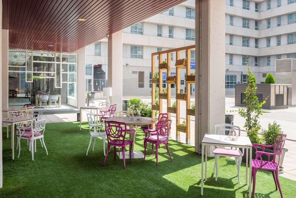 Apartamentos Tryp Madrid Airport Suites מראה חיצוני תמונה