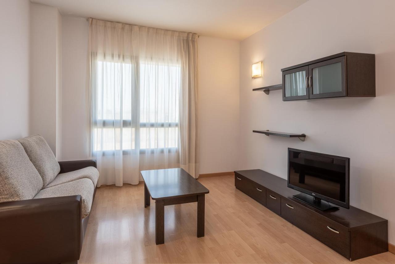 Apartamentos Tryp Madrid Airport Suites מראה חיצוני תמונה