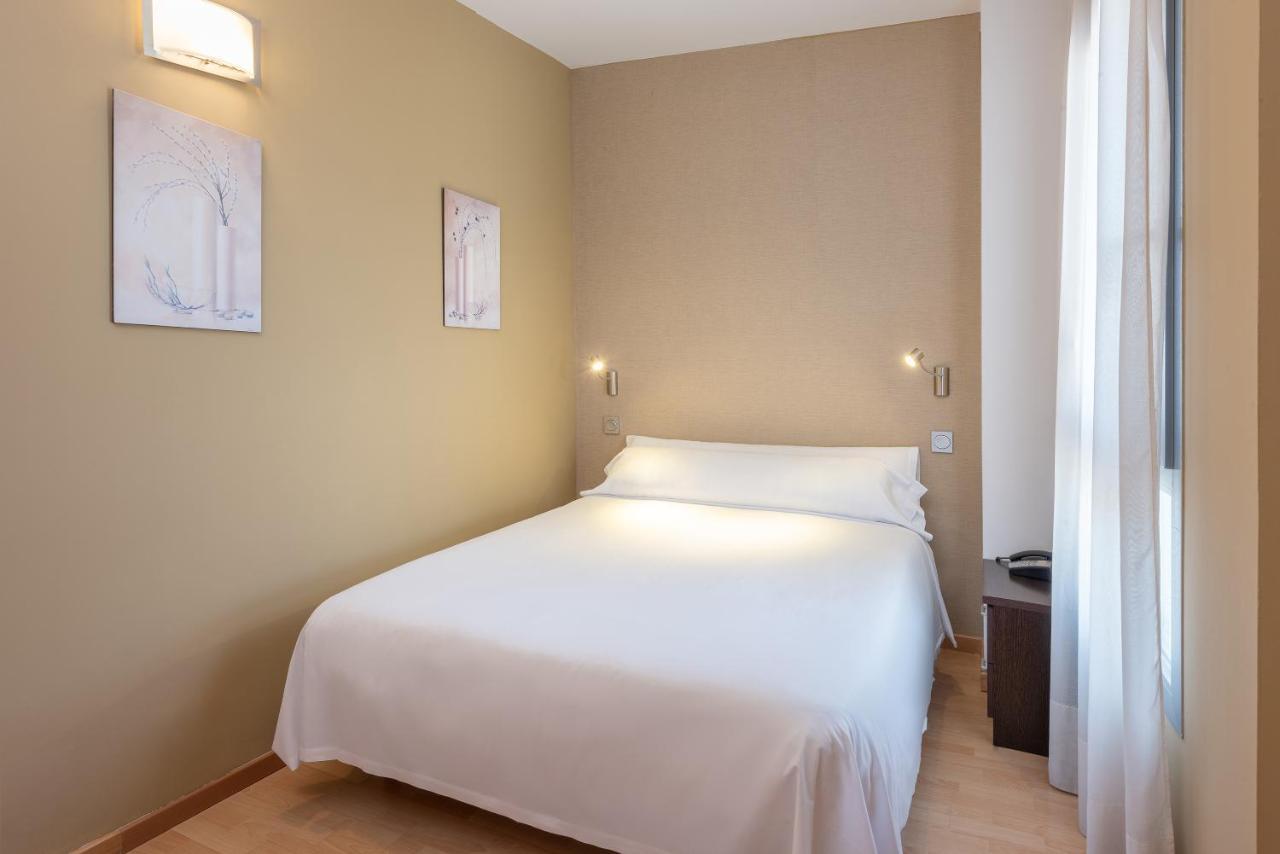 Apartamentos Tryp Madrid Airport Suites מראה חיצוני תמונה